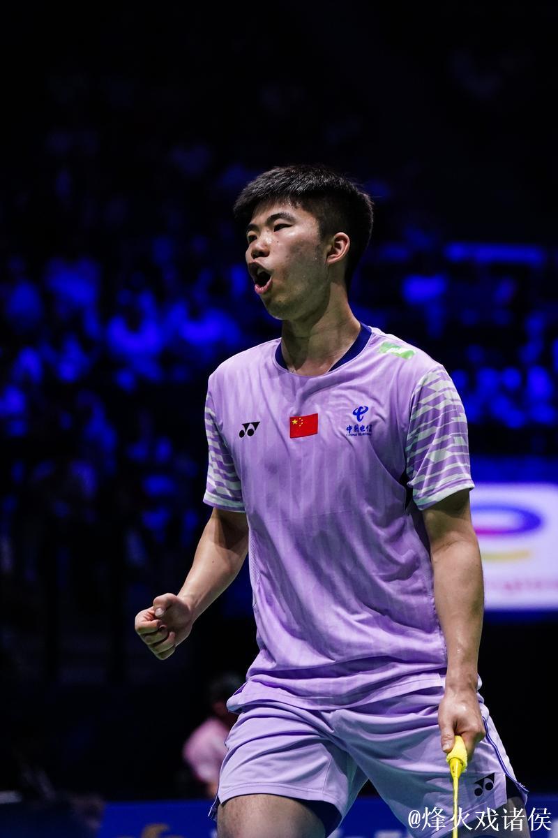 翁泓阳2-0晋级世锦赛八强 国羽提前锁定男单奖牌 翁泓阳2-0晋级世锦赛八强 国羽提前锁定男单奖牌